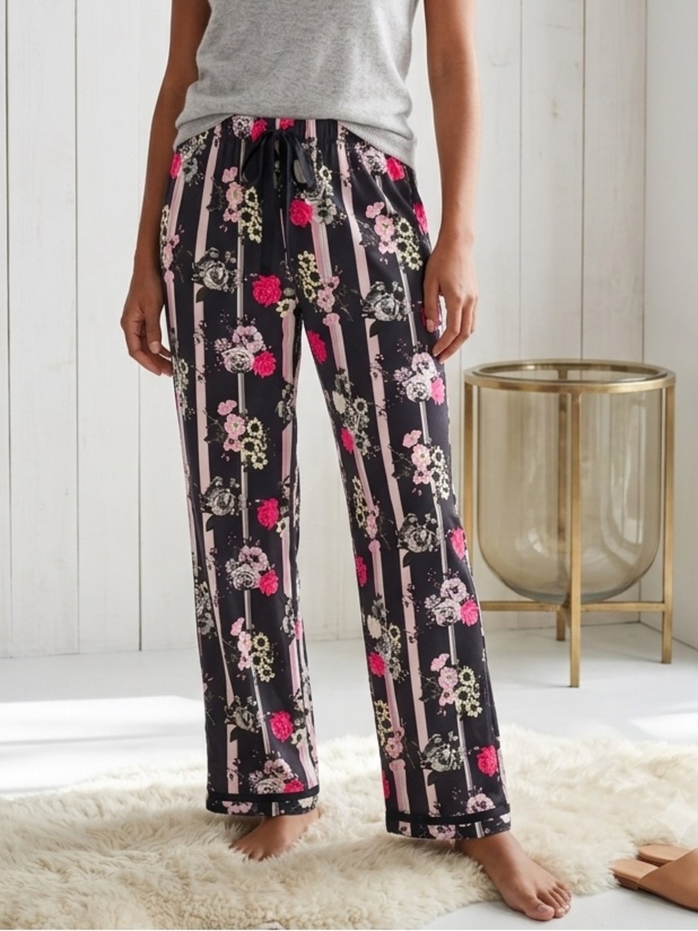 Take 50% OFF-Victoria’s Secret Floral Stripe Lounge Pants, Size-XS
